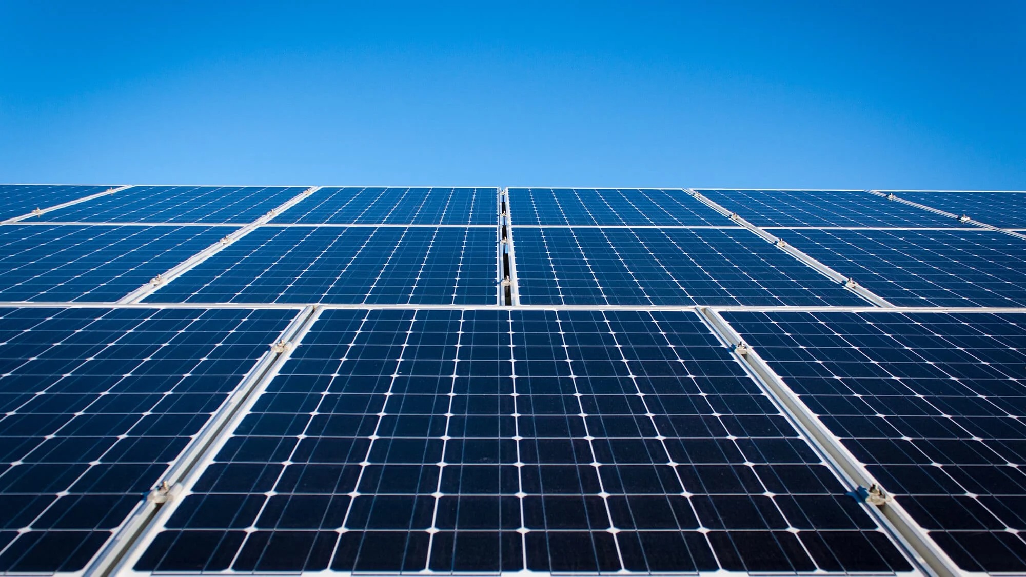 Easy Ways To Improve The Performance Of Solar Panels